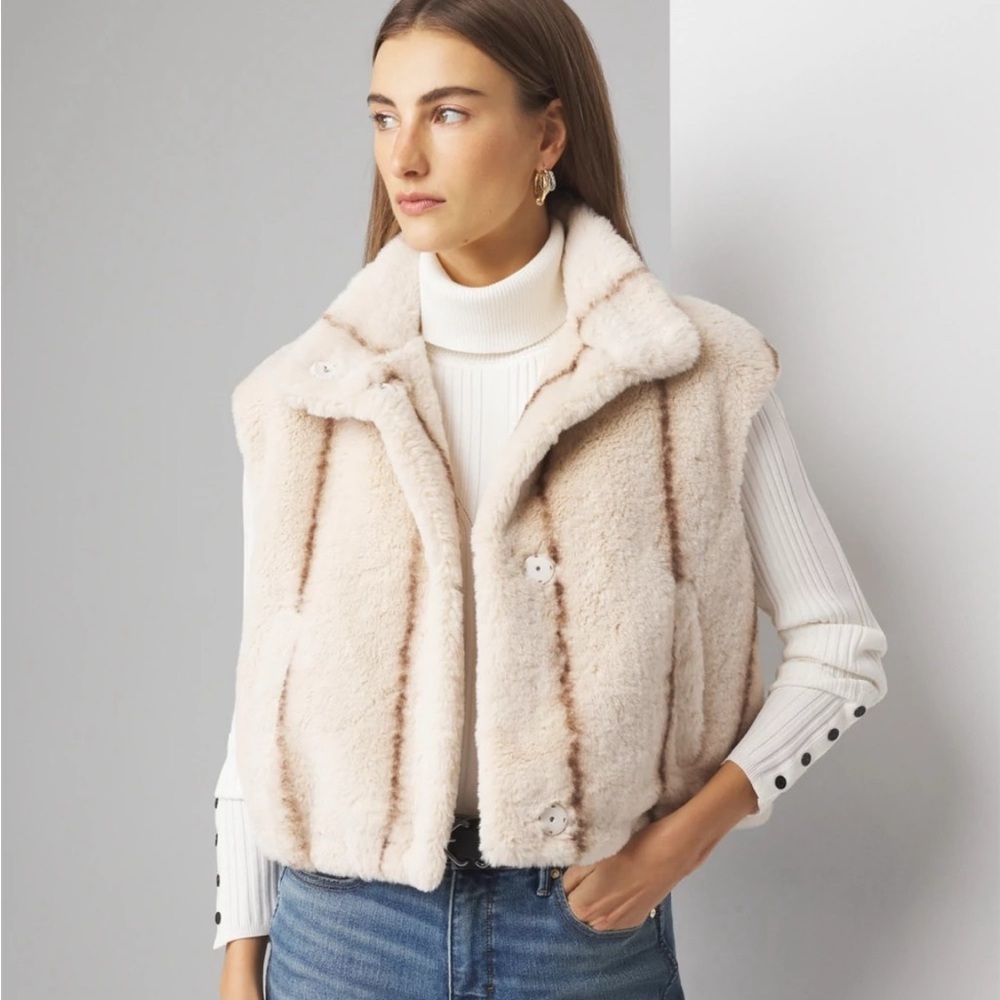 White House Black Market Cream Teddy Jacket